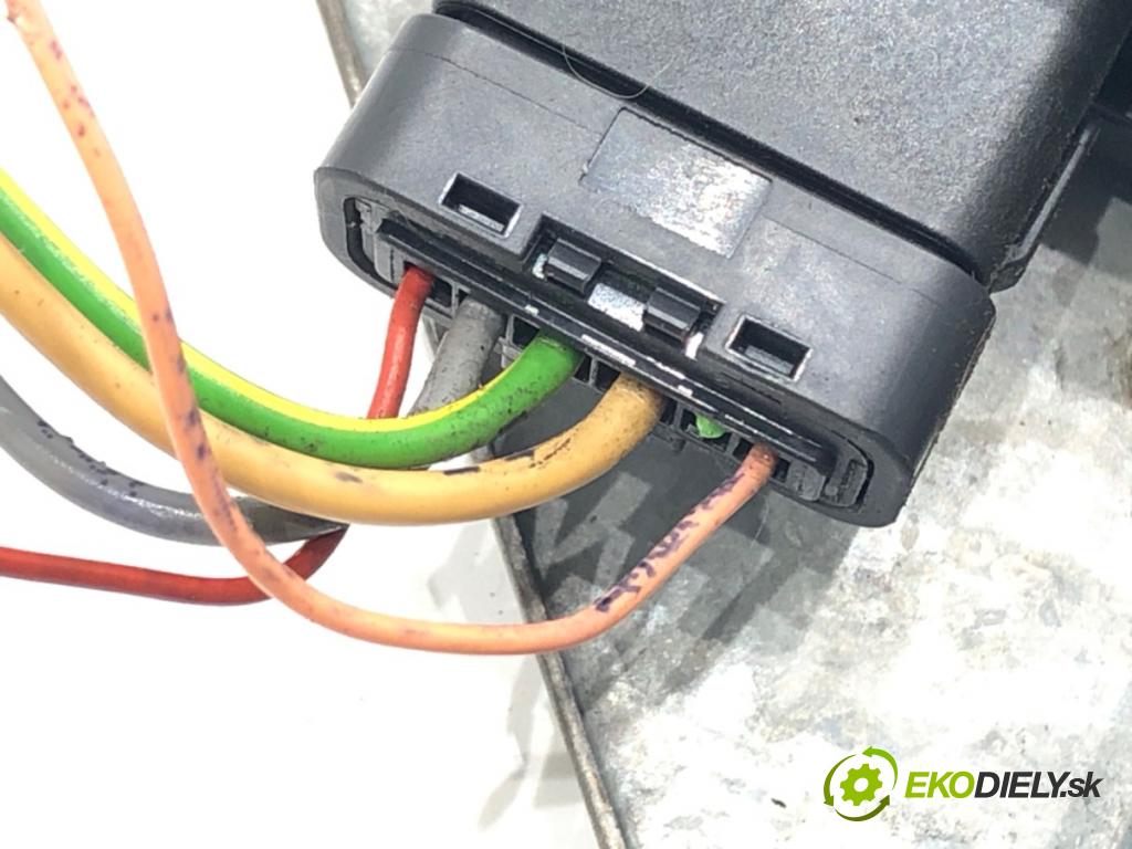 PEUGEOT 508 I (8D_) 2010 - 2018    1.6 HDi 84 kW [115 KM] olej napędowy 2012 - 2018  mechanismus okna pravý přední část 9686618080