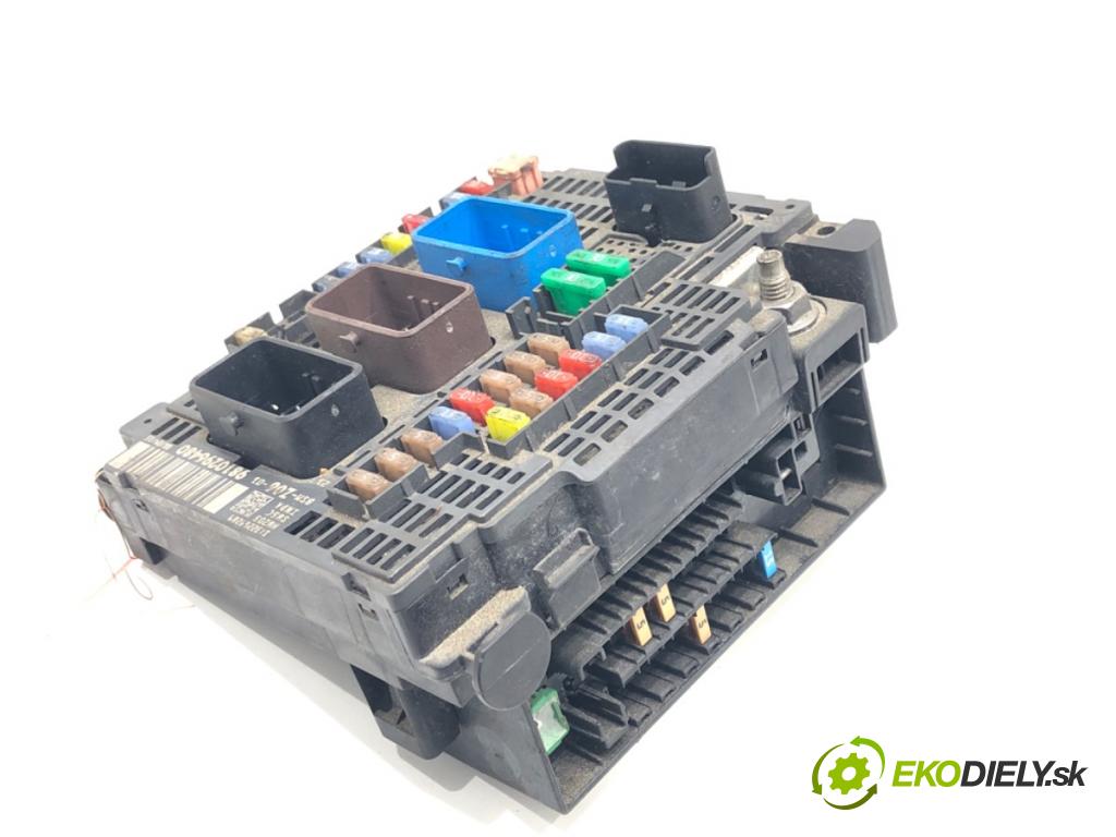 PEUGEOT 508 I (8D_) 2010 - 2018    1.6 HDi 84 kW [115 KM] olej napędowy 2012 - 2018  Modul BSM 9810296480 (Ostatné)