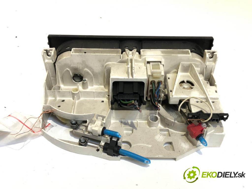 VW PASSAT B5.5 (3B3) 2000 - 2005    1.9 TDI 96 kW [130 KM] olej napędowy 2000 - 2005  Panel ovládania kúrenia 1J0820045L (Prepínač/spínač/tlačidlo a ovládač kúrenia)