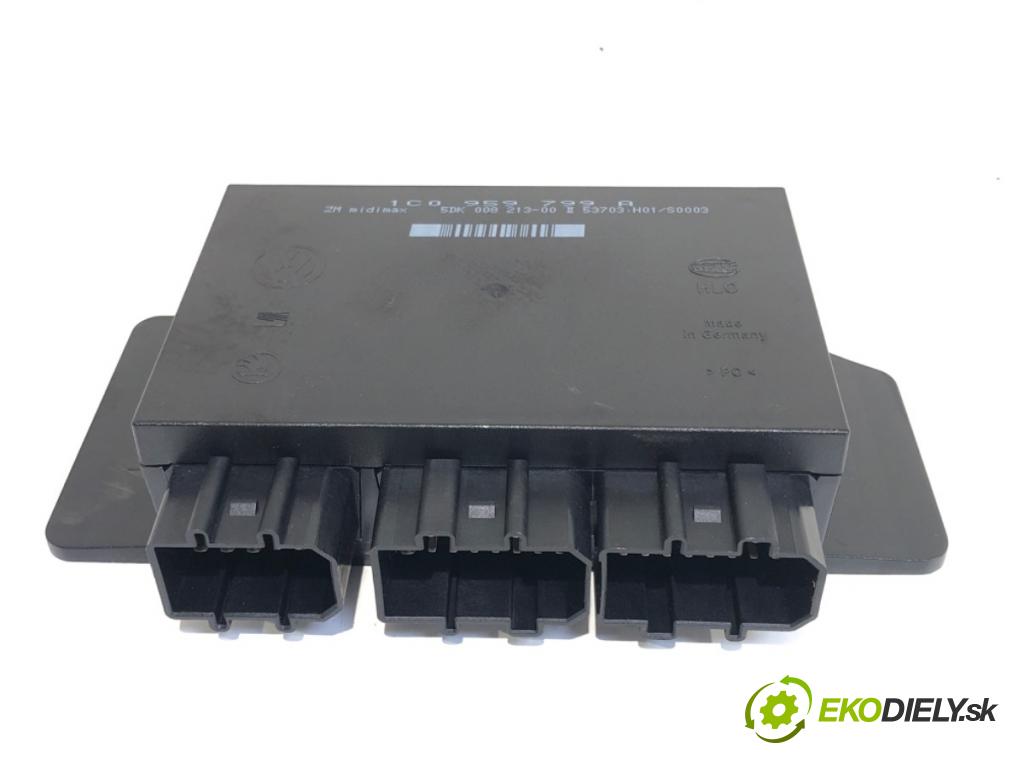 VW PASSAT B5.5 (3B3) 2000 - 2005    1.9 TDI 96 kW [130 KM] olej napędowy 2000 - 2005  Modul komfortu 1C0959799A (Modul komfortu)
