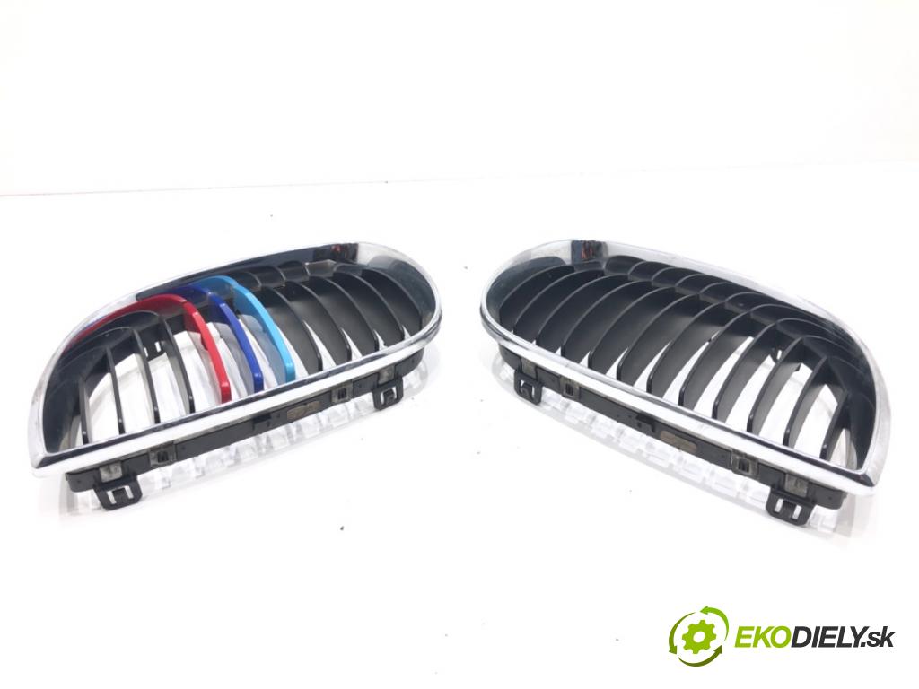 BMW 1 (E87) 2003 - 2013    116 i 85 kW [115 KM] benzyna 2004 - 2011  mřížka maska 7128614 7128613 (Mřížky (masky) chladičů)
