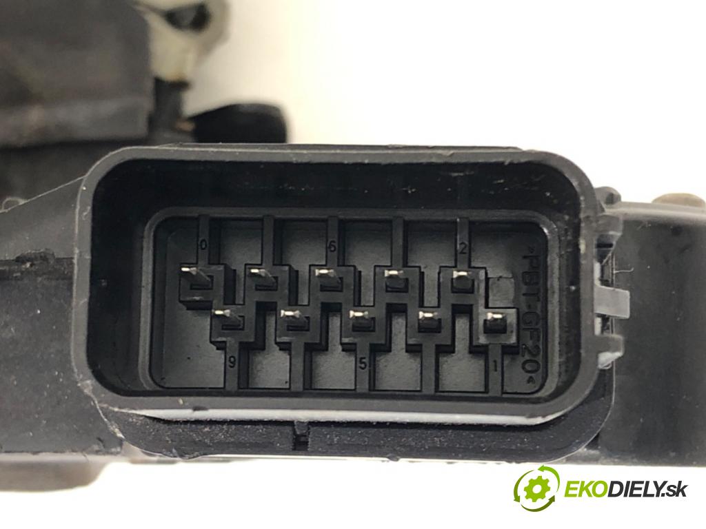 FORD MONDEO IV (BA7) 2007 - 2015    1.8 TDCi 92 kW [125 KM] olej napędowy 2007 - 2015  zámok dveře levý přední část 6M2A-R21813-MC