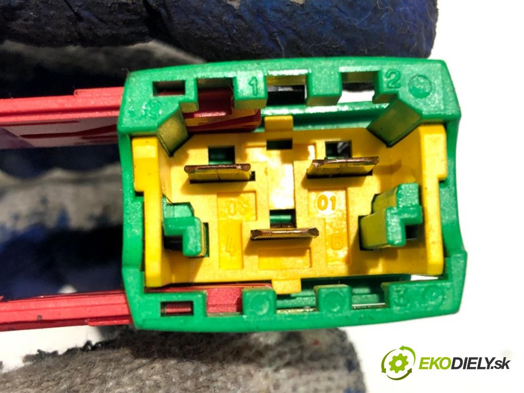 CITROEN C3 I (FC_, FN_) 2002 - 2022    1.4 i 54 kW [73 KM] benzyna 2002 - 2010  spinačka N0501413 (Spínacia skrinka a kľúč)