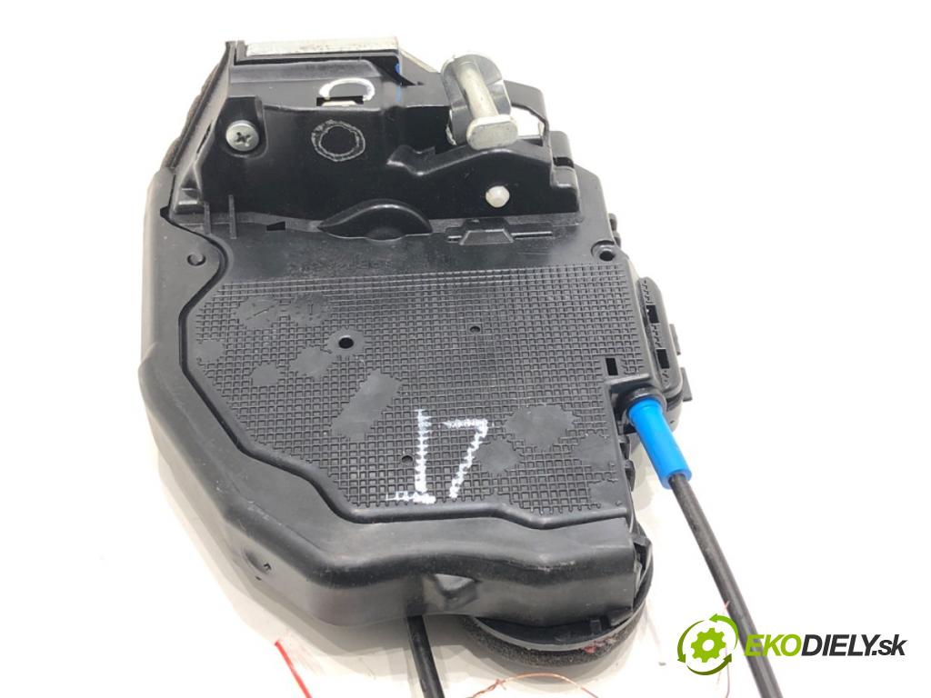 TOYOTA COROLLA liftback (_E21_) 2018 - 2022    2.0 Hybrid (MZEH12) 135 kW [184 KM] Hybryda silnik benzynowy / elektryczny 2021 - 2022  zámok dveře levý zadní část 4E 130519