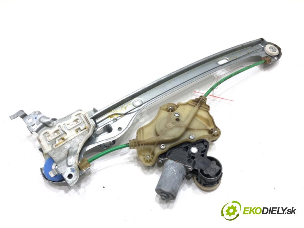 TOYOTA COROLLA liftback (_E21_) 2018 - 2022    2.0 Hybrid (MZEH12) 135 kW [184 KM] Hybryda silnik benzynowy / elektryczny 2021 - 2022  mechanismus okna levý zadní část 69840-02681