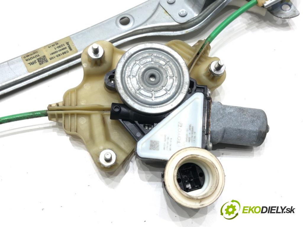 TOYOTA COROLLA liftback (_E21_) 2018 - 2022    2.0 Hybrid (MZEH12) 135 kW [184 KM] Hybryda silnik benzynowy / elektryczny 2021 - 2022  mechanismus okna levý zadní část 69840-02681