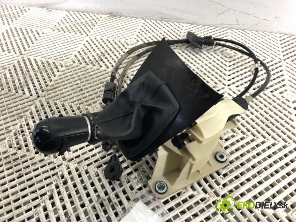 FORD FOCUS C-MAX (DM2) 2003 - 2007    1.8 88 kW [120 KM] benzyna 2003 - 2007  Kulisa 3M5R-7K397-HD (Rýchlostná páka (kulisa))