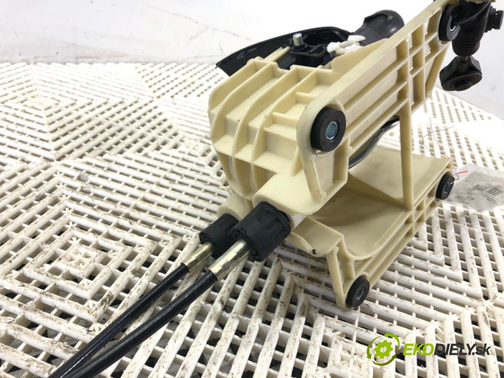 FORD FOCUS C-MAX (DM2) 2003 - 2007    1.8 88 kW [120 KM] benzyna 2003 - 2007  Kulisa 3M5R-7K397-HD (Rýchlostná páka (kulisa))