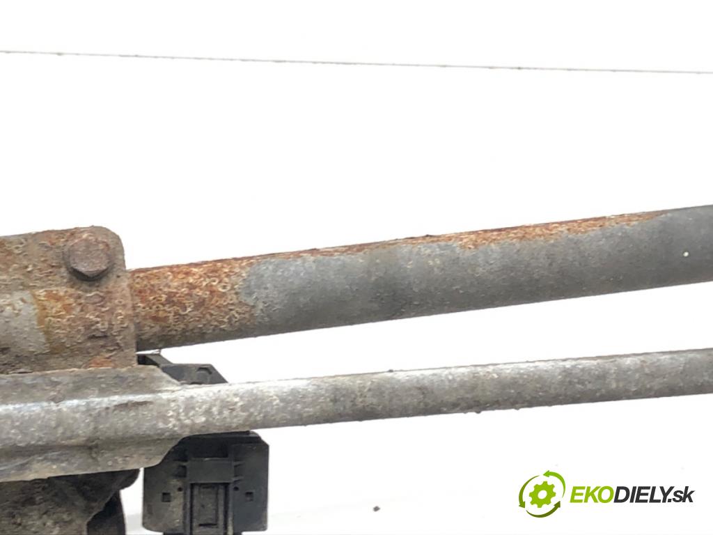 MERCEDES-BENZ KLASA A (W169) 2004 - 2012    A 180 CDI (169.007, 169.307) 80 kW [109 KM] olej napędowy 2004 - 2012  Mechanizmus stieračov predný A1698200300 (Motorček stieračov predné)