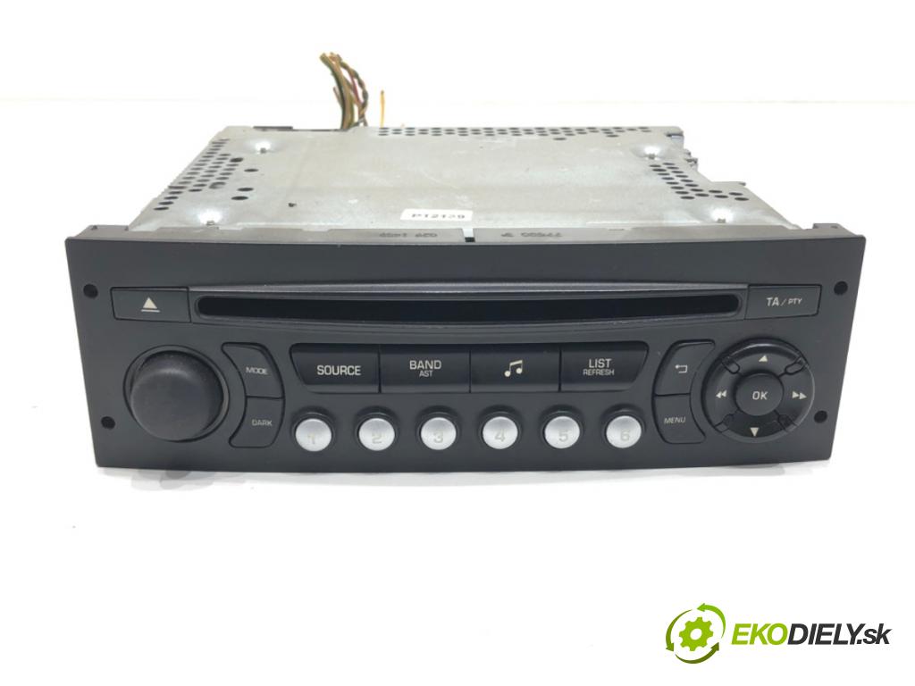 CITROEN JUMPY (VF7) 2007 - 2016    2.0 HDi 165 120 kW [163 KM] olej napędowy 2010 - 2016  RADIO 98032839XT (Audio zariadenie)