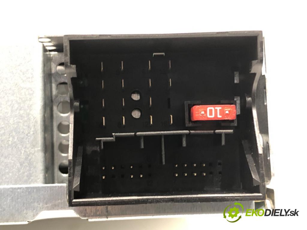 CITROEN JUMPY (VF7) 2007 - 2016    2.0 HDi 165 120 kW [163 KM] olej napędowy 2010 - 2016  RADIO 98032839XT (Audio zariadenie)