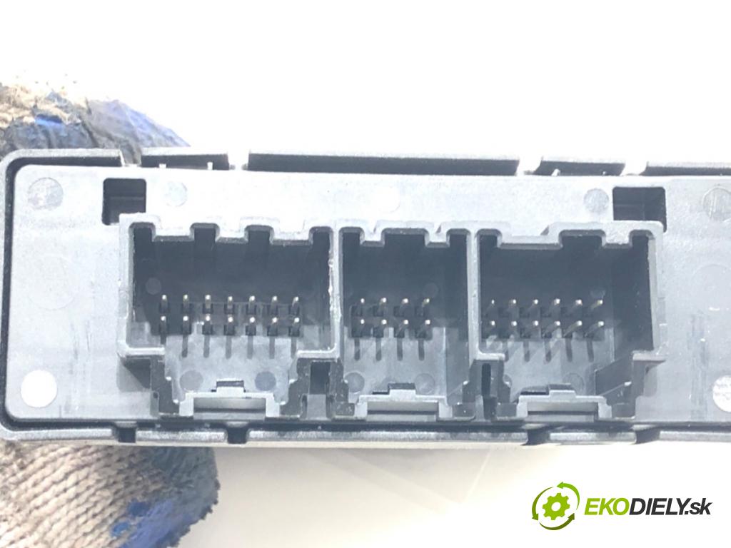 OPEL INSIGNIA A (G09) 2008 - 2017    2.0 CDTI (68) 118 kW [160 KM] olej napędowy 2008 - 2017  Modul PDC 13308135 (Ostatné)