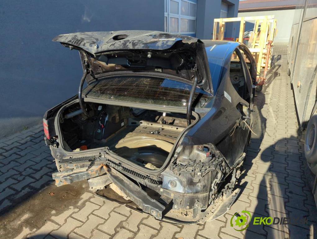 VW PASSAT B8 (3G2, CB2) 2014 - 2022    1.8 TSI 132 kW [180 KM] benzyna 2015 - 2022  KAROSERIA ČTVRŤÁK blatník zadní část levý pravý práh střecha PODŁUŻNICA levý pravý 