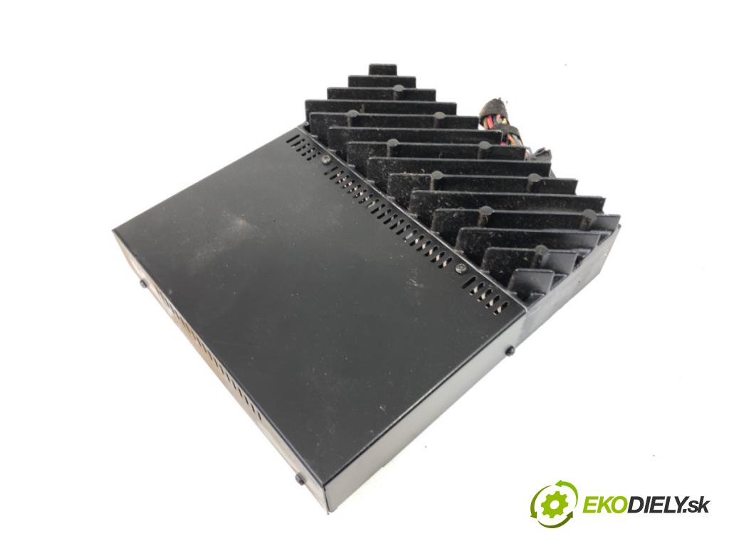 BMW 1 (E87) 2003 - 2013    120 i 110 kW [150 KM] benzyna 2004 - 2007  Zosilňovač 6952630 (Zosilňovač)