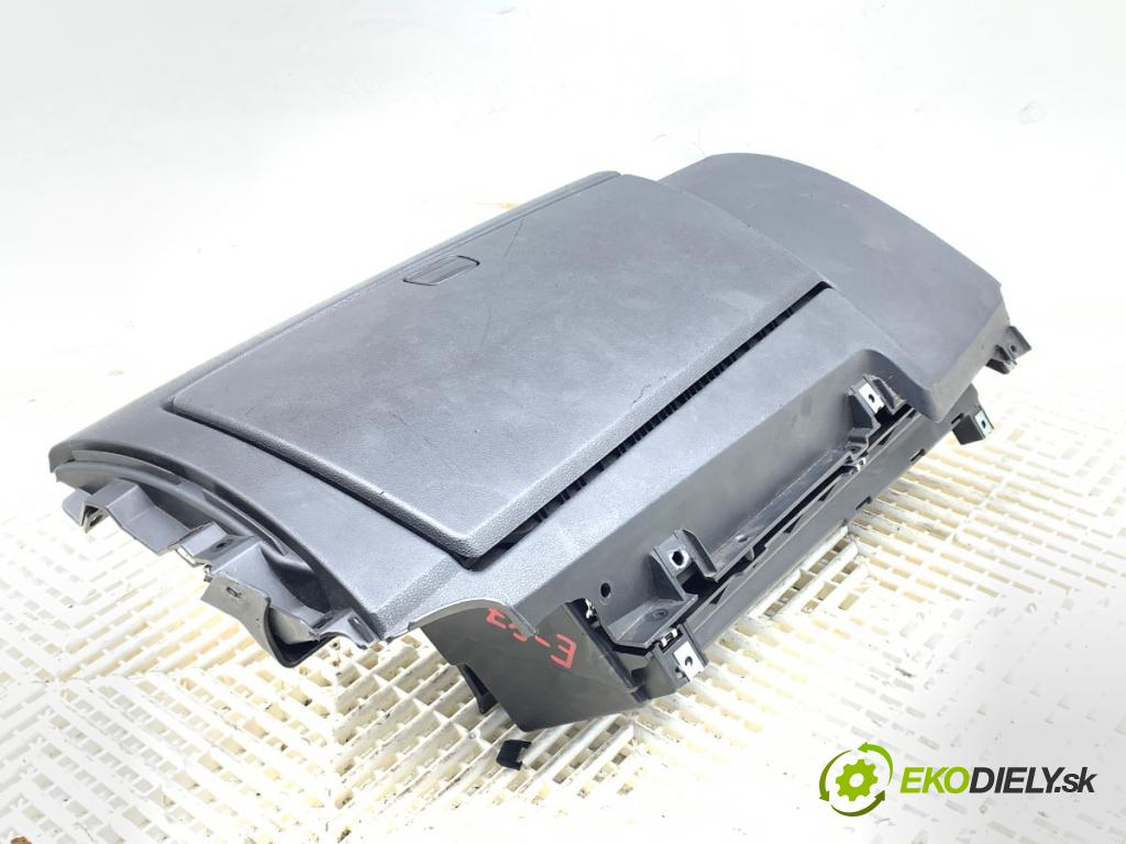 BMW 1 (E87) 2003 - 2013    120 i 110 kW [150 KM] benzyna 2004 - 2007  Priehradka, kastlík spolujazdca  (Priehradka, kastlík)