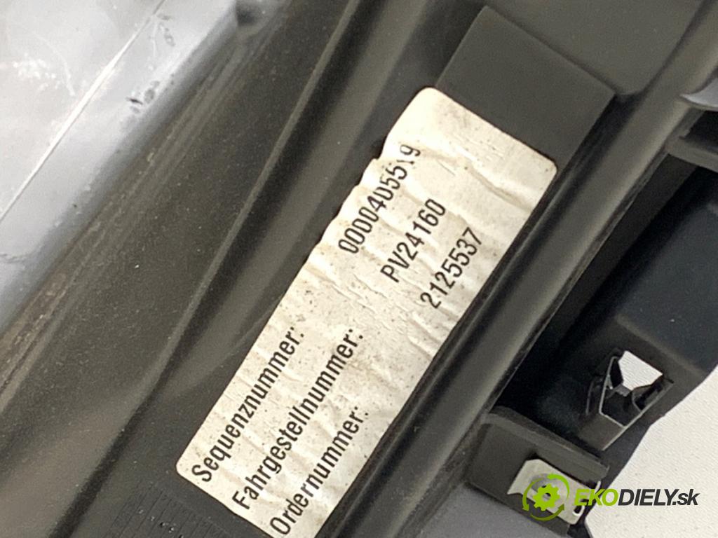 BMW 1 (E87) 2003 - 2013    120 i 110 kW [150 KM] benzyna 2004 - 2007  Priehradka, kastlík spolujazdca  (Priehradka, kastlík)