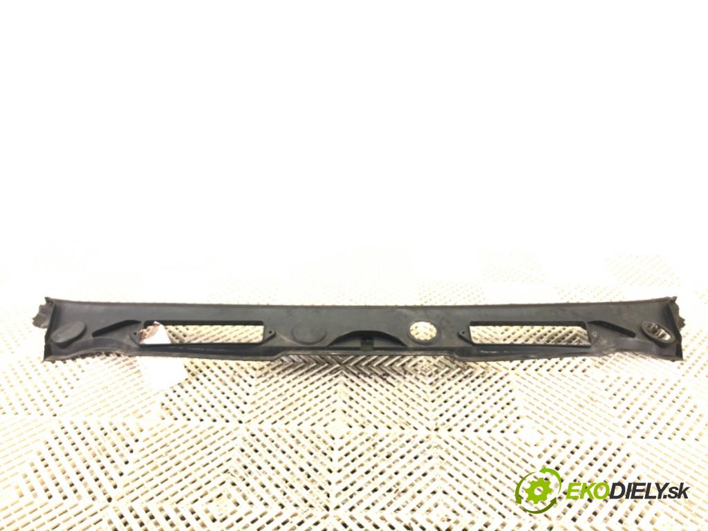 BMW 1 (E87) 2003 - 2013    120 i 110 kW [150 KM] benzyna 2004 - 2007  Torpédo, plast pod čelné okno 57550913 (Torpédo)