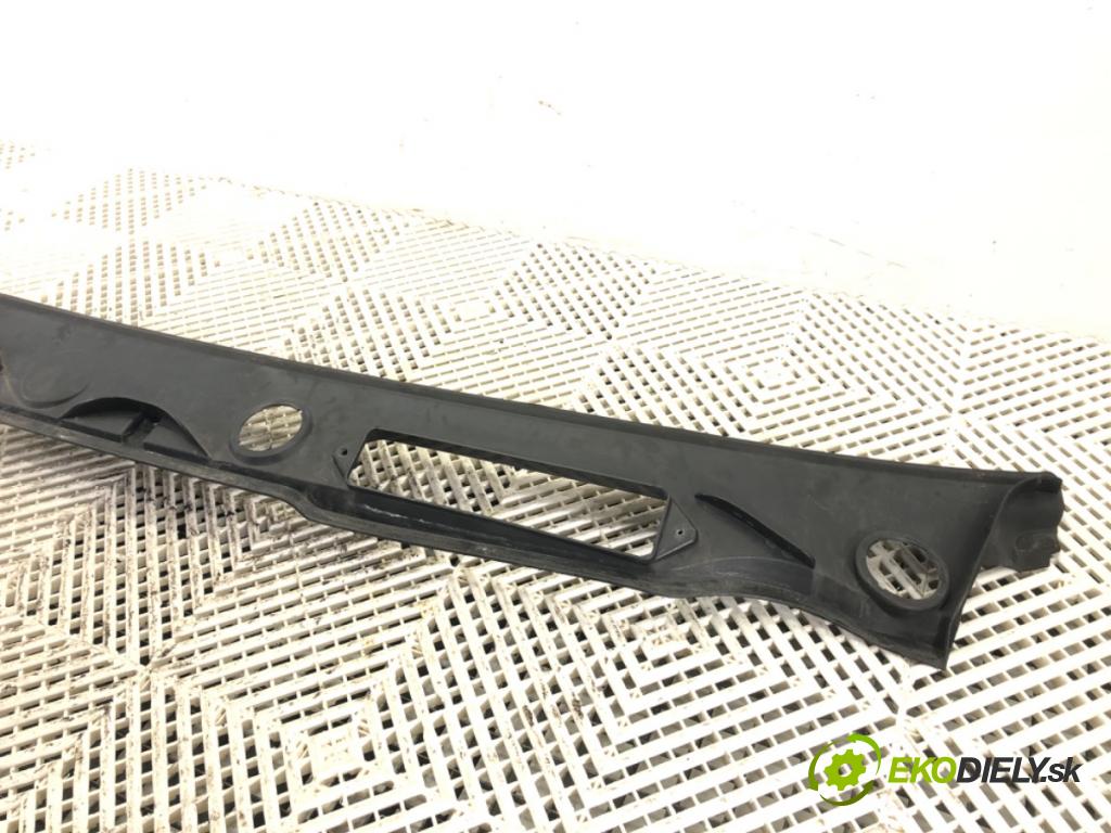 BMW 1 (E87) 2003 - 2013    120 i 110 kW [150 KM] benzyna 2004 - 2007  Torpédo, plast pod čelné okno 57550913 (Torpédo)