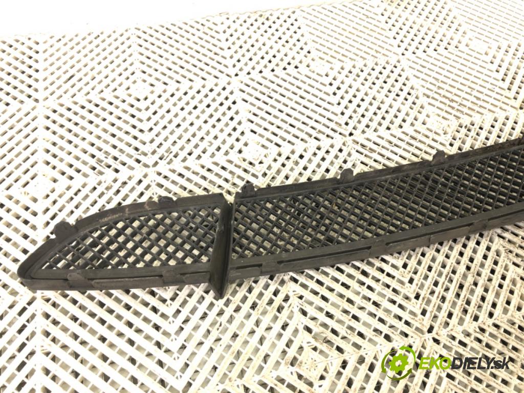 BMW 1 (E87) 2003 - 2013    120 i 110 kW [150 KM] benzyna 2004 - 2007  mří nárazníka přední část  (Mřížky (masky) chladičů)