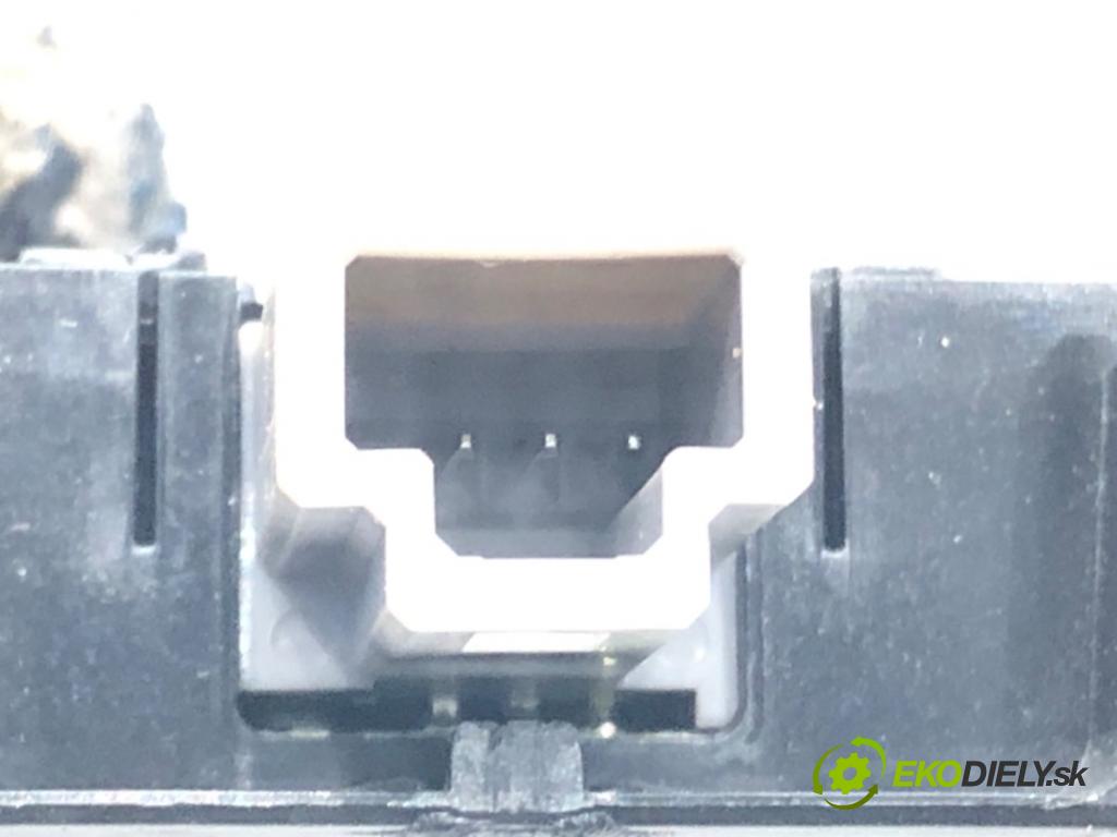 TOYOTA COROLLA liftback (_E21_) 2018 - 2022    2.0 Hybrid (MZEH12) 135 kW [184 KM] Hybryda silnik benzynowy / elektryczny 2021 - 2022  Snímač dažďa 89941-30040 (Snímač dažďa)