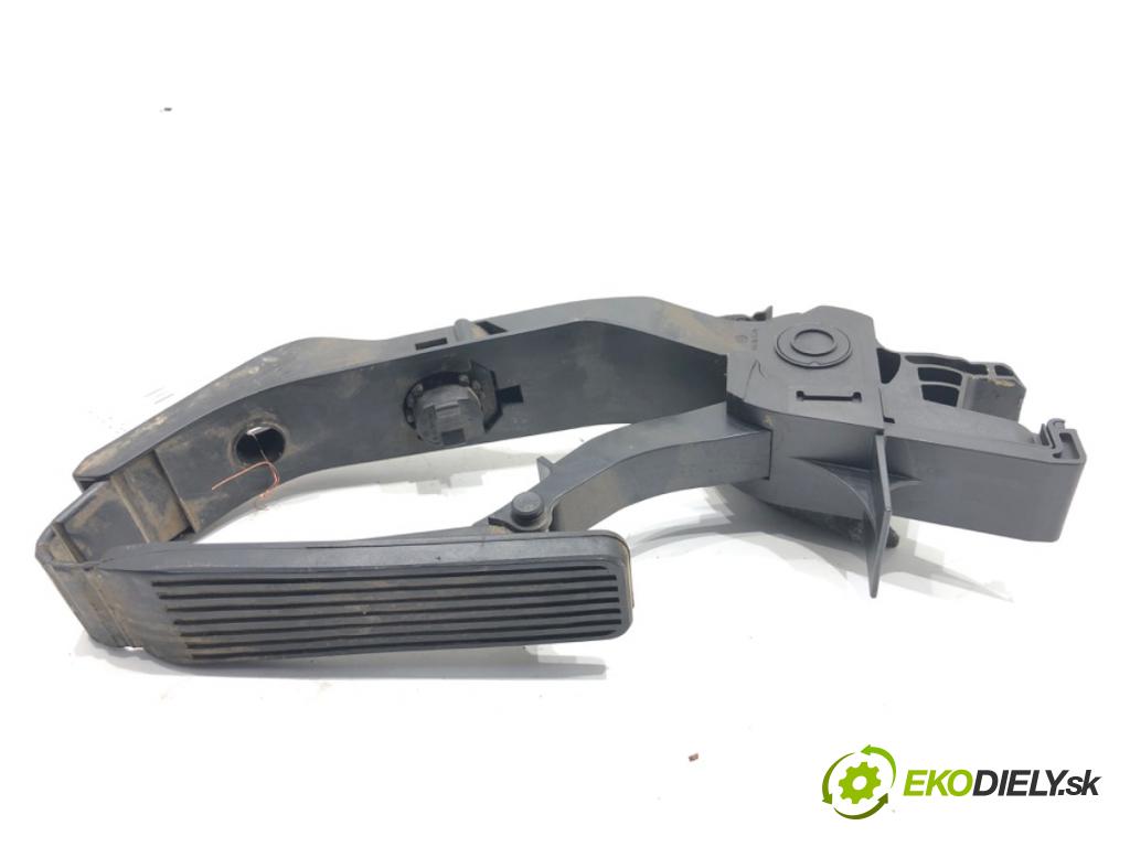 MERCEDES-BENZ KLASA C (W203) 2000 - 2007    C 200 Kompressor (203.042) 120 kW [163 KM] benzyna 2002 - 2007  Potenciometer plynu 2033010001 (Pedál)