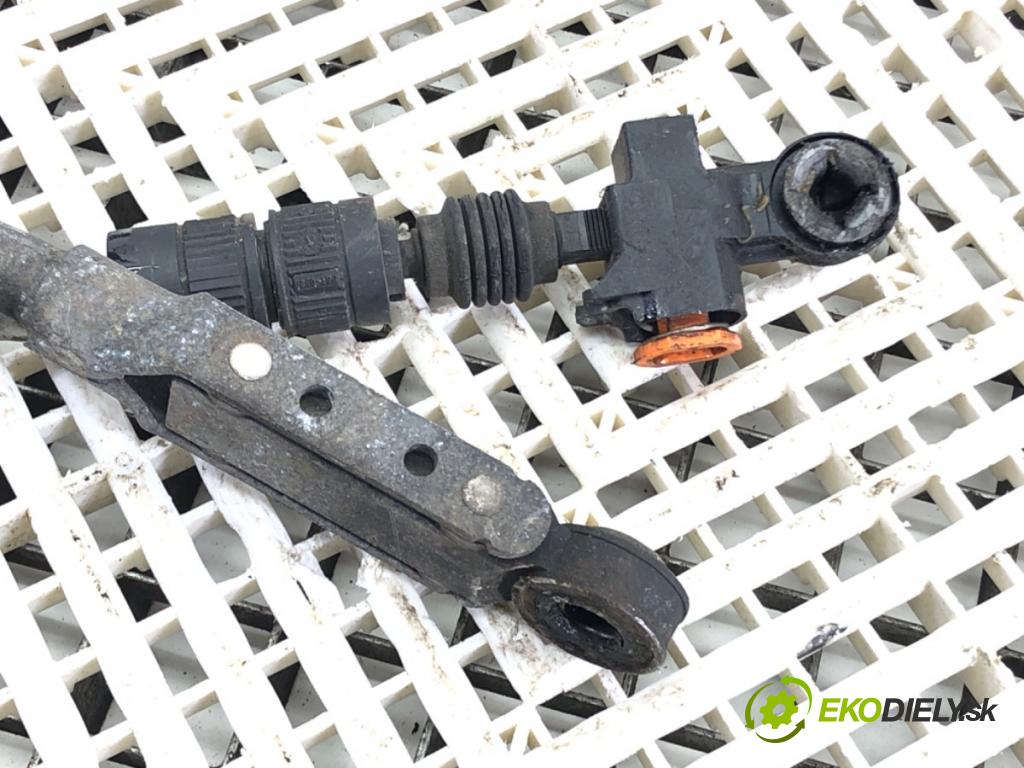 MERCEDES-BENZ KLASA C (W203) 2000 - 2007    C 200 Kompressor (203.042) 120 kW [163 KM] benzyna 2002 - 2007  Kulisa  (Rýchlostná páka (kulisa))