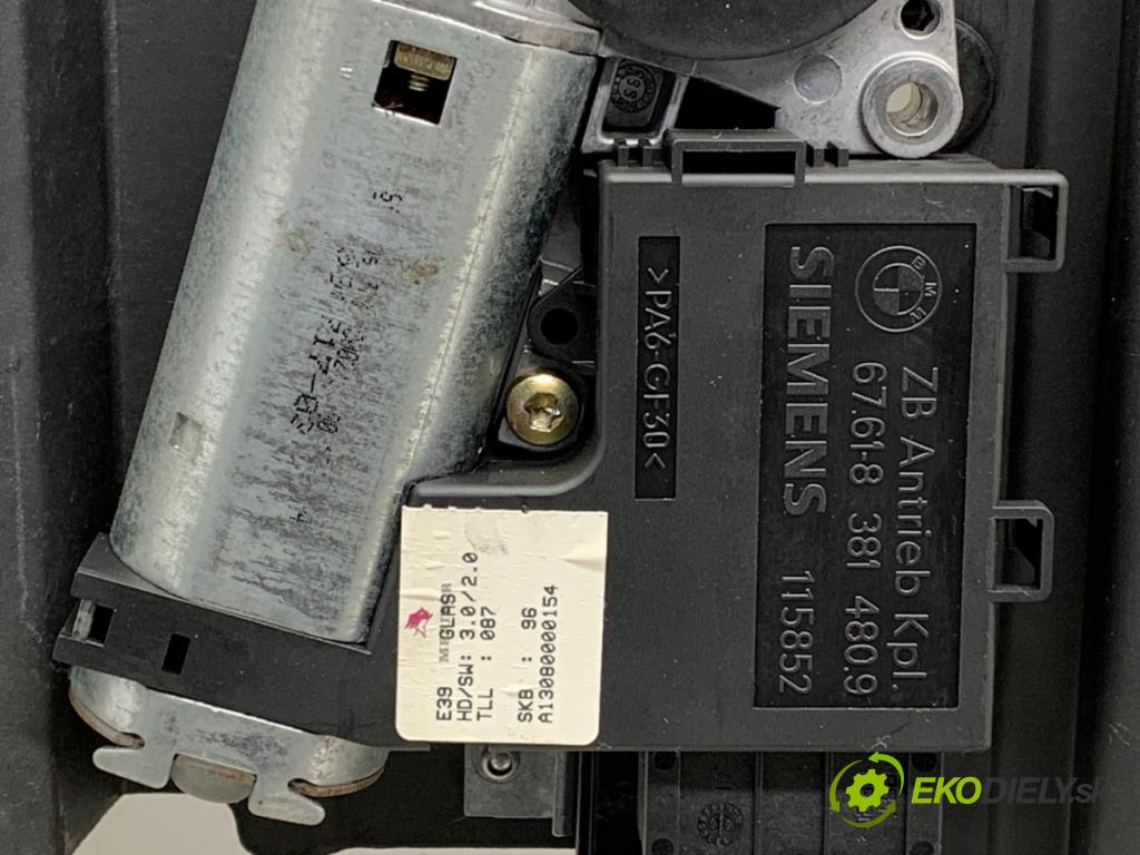 BMW 5 Touring (E39) 1996 - 2004    530 d 135 kW [184 KM] olej napędowy 1998 - 2000  střešní okno 8381480 (Okna karoserie)