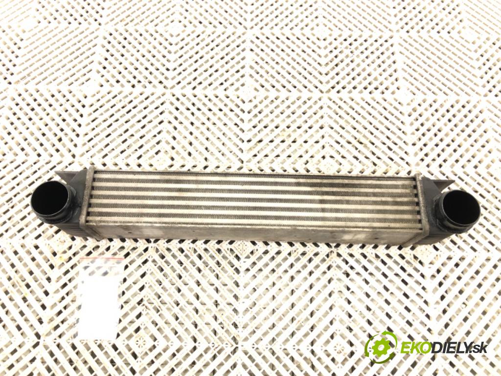 BMW 5 Touring (E39) 1996 - 2004    530 d 135 kW [184 KM] olej napędowy 1998 - 2000  intercooler 2247359 (Chladiče nasávaného vzduchu (intercoolery))