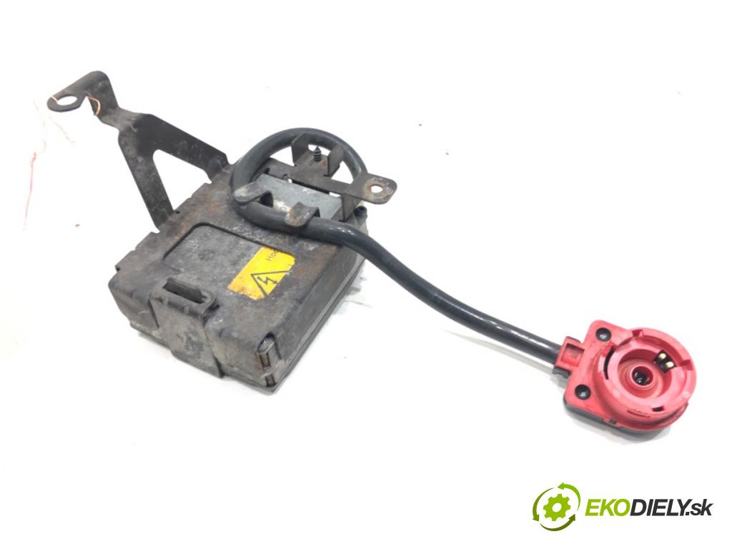 BMW 5 Touring (E39) 1996 - 2004    530 d 135 kW [184 KM] olej napędowy 1998 - 2000  Menič XENON  (Riadiaca jednotka xenónu)