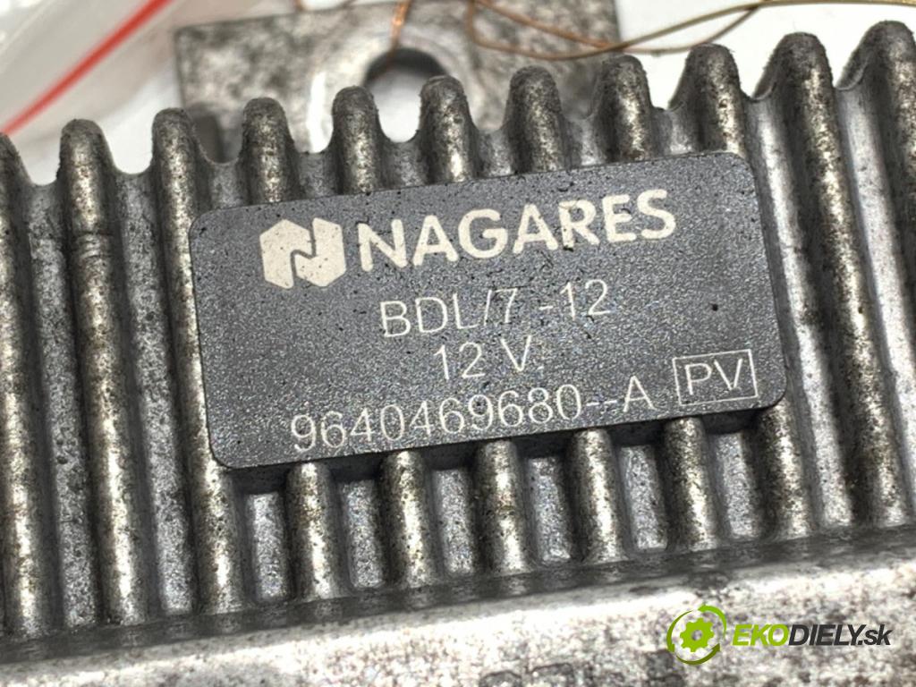 RENAULT KOLEOS I (HY_) 2008 - 2022    2.0 dCi 4x4 (HY0B) 127 kW [173 KM] olej napędowy 2008 - 2022  relé sviečok žhavenia 9640469680A (Relé)