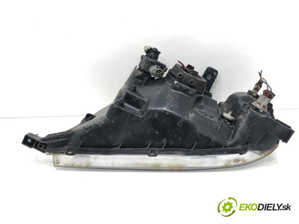 HONDA CR-V I (RD) 1995 - 2002    2.0 (RD1) 98 kW [133 KM] benzyna 1999 - 2002  světlomet pravý přední část