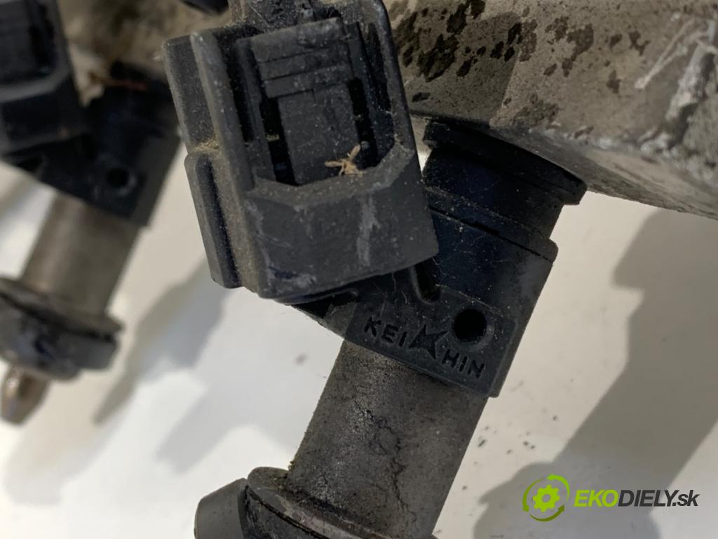 HONDA CR-V I (RD) 1995 - 2002    2.0 (RD1) 98 kW [133 KM] benzyna 1999 - 2002  Lišta vstrekovacia  (Vstrekovacia lišta)