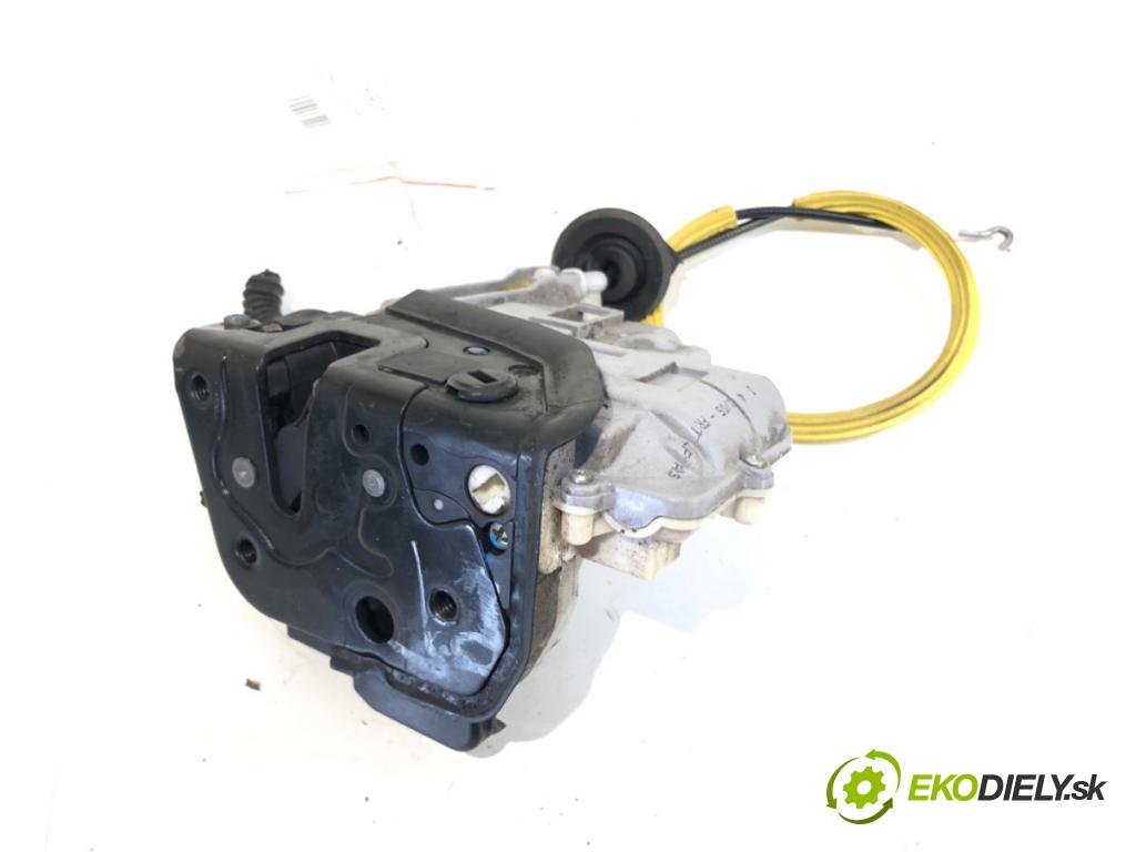 AUDI A6 C6 Avant (4F5) 2004 - 2011    3.0 TDI quattro 165 kW [225 KM] olej napędowy 2005 - 2006  zámok dveře pravý zadní část 4F0839016