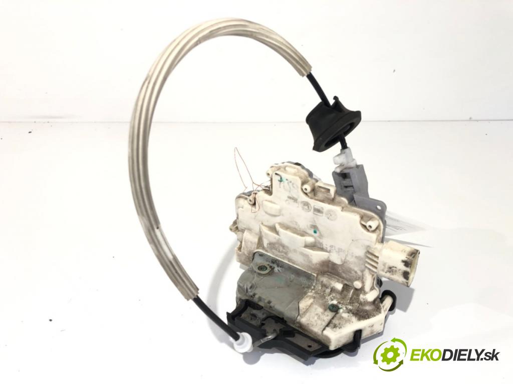 AUDI A6 C6 Avant (4F5) 2004 - 2011    3.0 TDI quattro 165 kW [225 KM] olej napędowy 2005 - 2006  zámok dveře pravý přední část 4F1837016