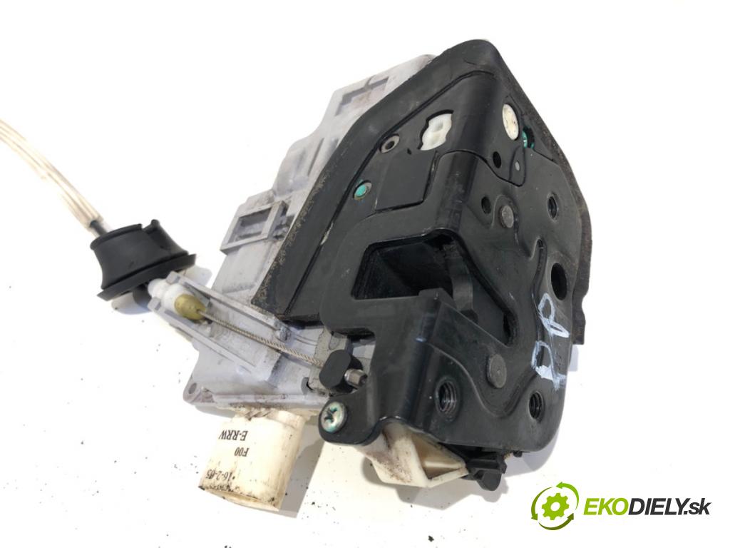 AUDI A6 C6 Avant (4F5) 2004 - 2011    3.0 TDI quattro 165 kW [225 KM] olej napędowy 2005 - 2006  zámok dveře pravý přední část 4F1837016