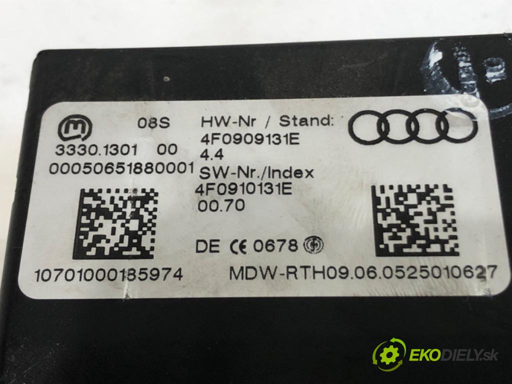 AUDI A6 C6 Avant (4F5) 2004 - 2011    3.0 TDI quattro 165 kW [225 KM] olej napędowy 2005 - 2006  spinačka 4F0909131E (Spínacia skrinka a kľúč)