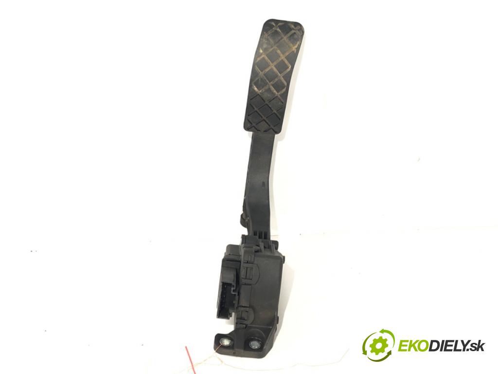 AUDI A6 C6 Avant (4F5) 2004 - 2011    3.0 TDI quattro 165 kW [225 KM] olej napędowy 2005 - 2006  potenciometr plynového pedálu 4F1723523A (Pedály)