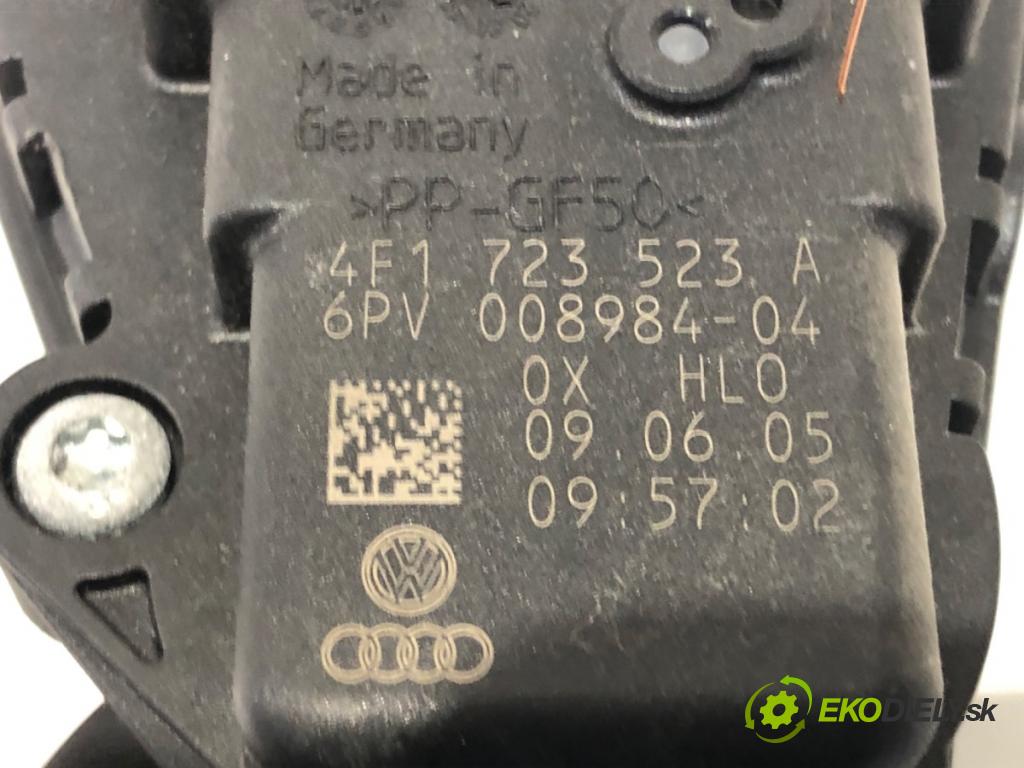 AUDI A6 C6 Avant (4F5) 2004 - 2011    3.0 TDI quattro 165 kW [225 KM] olej napędowy 2005 - 2006  potenciometr plynového pedálu 4F1723523A (Pedály)