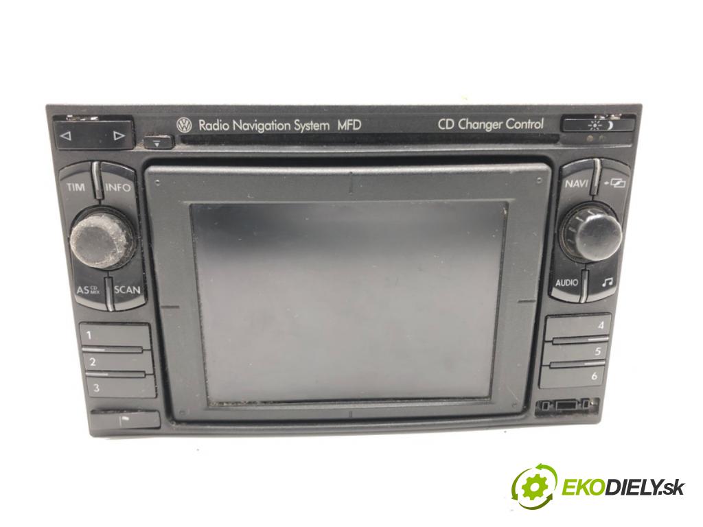 VW PASSAT B5 Variant (3B5) 1997 - 2001    2.5 TDI Syncro/4motion 110 kW [150 KM] olej napędowy 1998 - 2000  RADIO Navigácia 3B0035191C (Audio zariadenie)