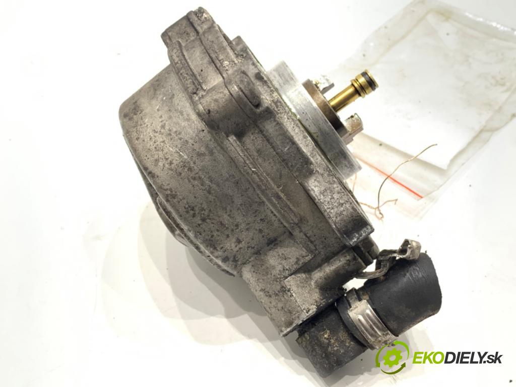 VW PASSAT B5 Variant (3B5) 1997 - 2001    2.5 TDI Syncro/4motion 110 kW [150 KM] olej napędowy 1998 - 2000  Pumpa vákuová 72218501