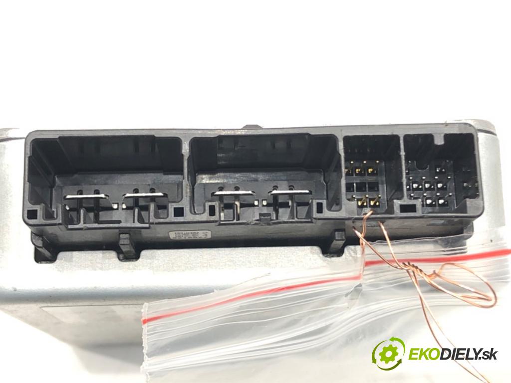 TOYOTA YARIS (_P13_) 2010 - 2022    1.5 Hybrid (NHP130_) 55 kW [75 KM] Hybryda silnik benzynowy / elektryczny 2012 - 2022  Modul servočerpadlo 89650-0D350 (Ostatné)