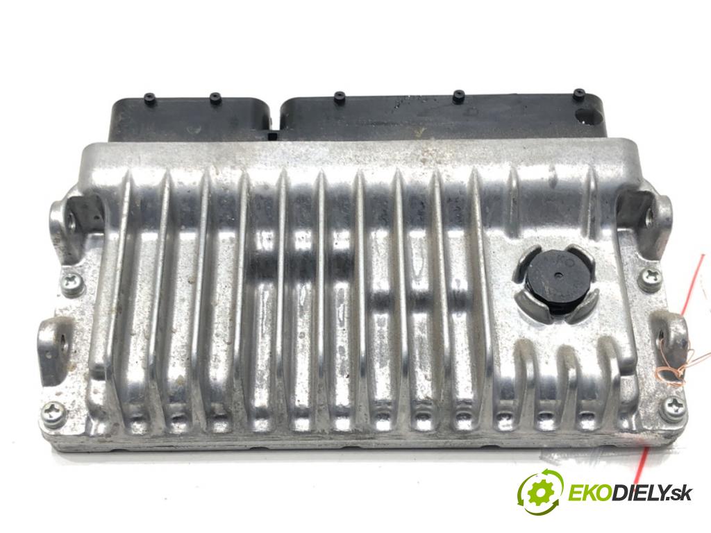 TOYOTA YARIS (_P13_) 2010 - 2022    1.5 Hybrid (NHP130_) 55 kW [75 KM] Hybryda silnik benzynowy / elektryczny 2012 - 2022  riadiaca jednotka Motor 89661-0DC00 (Riadiaca jednotka)