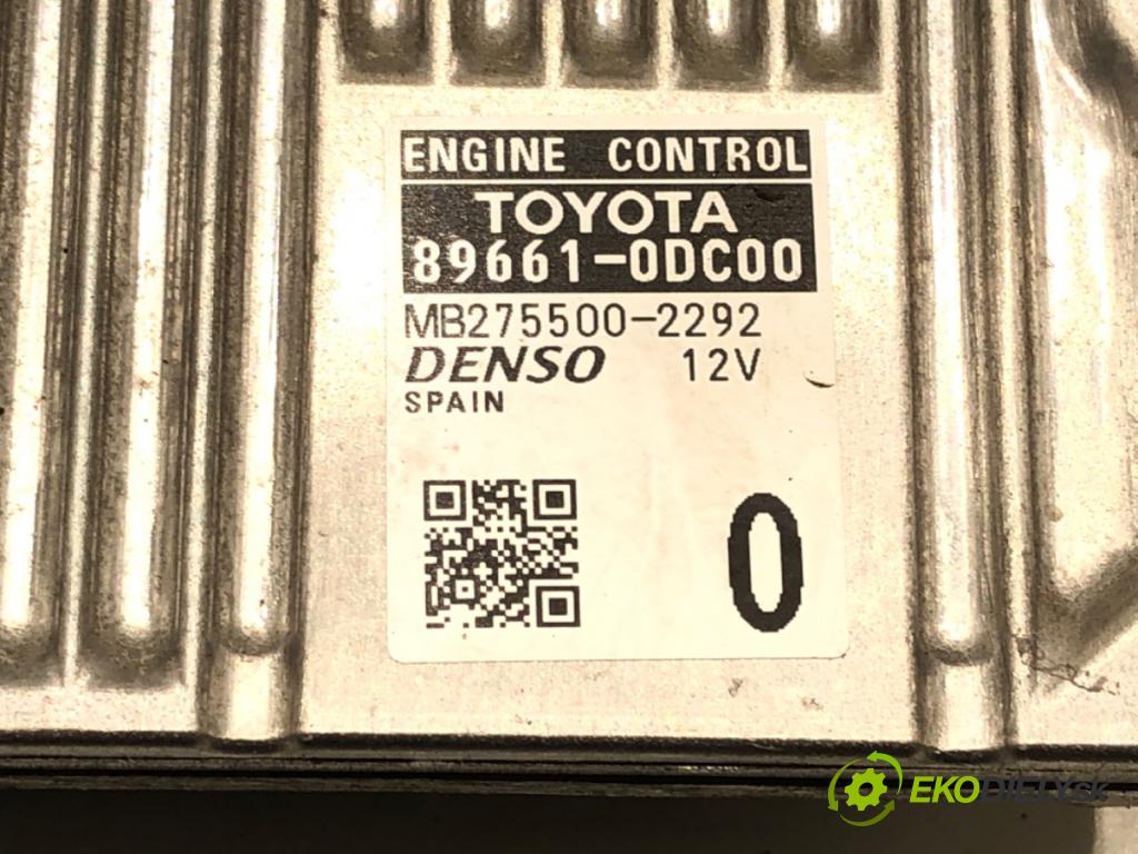 TOYOTA YARIS (_P13_) 2010 - 2022    1.5 Hybrid (NHP130_) 55 kW [75 KM] Hybryda silnik benzynowy / elektryczny 2012 - 2022  riadiaca jednotka Motor 89661-0DC00 (Riadiaca jednotka)