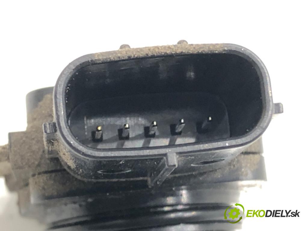 TOYOTA YARIS (_P13_) 2010 - 2022    1.5 Hybrid (NHP130_) 55 kW [75 KM] Hybryda silnik benzynowy / elektryczny 2012 - 2022  Váha vzduchu 22204-0V020 (Váha vzduchu)