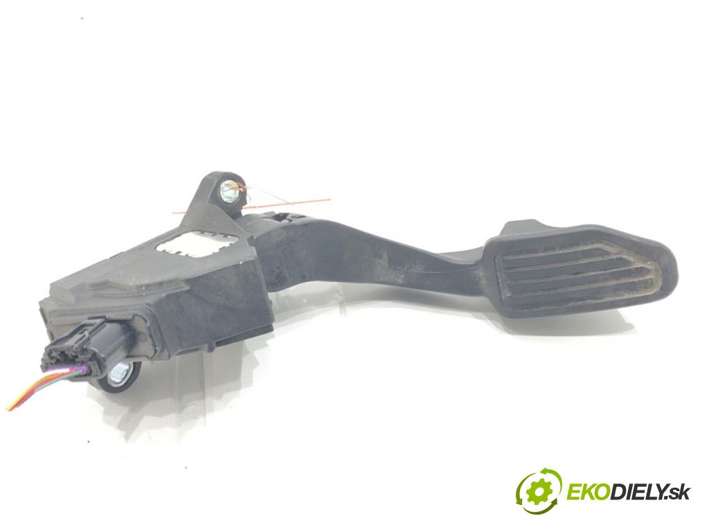 TOYOTA YARIS (_P13_) 2010 - 2022    1.5 Hybrid (NHP130_) 55 kW [75 KM] Hybryda silnik benzynowy / elektryczny 2012 - 2022  Potenciometer plynu 78110-00160 (Pedál)