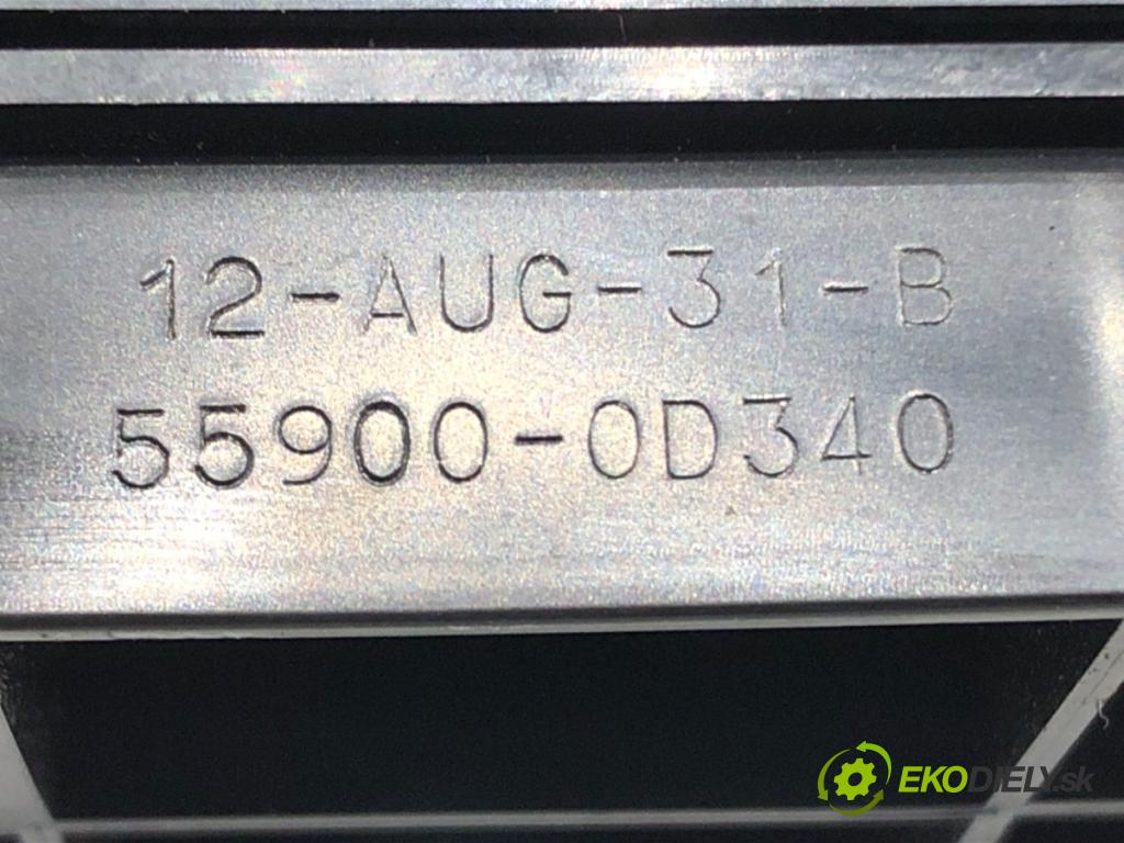 TOYOTA YARIS (_P13_) 2010 - 2022    1.5 Hybrid (NHP130_) 55 kW [75 KM] Hybryda silnik benzynowy / elektryczny 2012 - 2022  Panel ovládania kúrenia 55900-0D340 (Prepínač/spínač/tlačidlo a ovládač kúrenia)