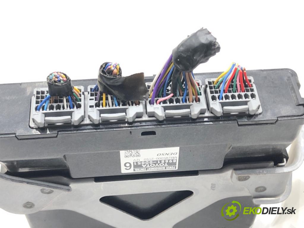 TOYOTA YARIS (_P13_) 2010 - 2022    1.5 Hybrid (NHP130_) 55 kW [75 KM] Hybryda silnik benzynowy / elektryczny 2012 - 2022  Modul 89681-0D051 (Ostatné)