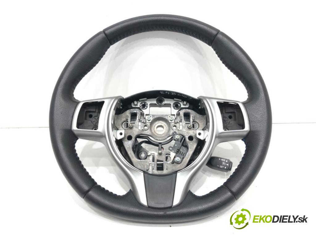 TOYOTA YARIS (_P13_) 2010 - 2022    1.5 Hybrid (NHP130_) 55 kW [75 KM] Hybryda silnik benzynowy / elektryczny 2012 - 2022  Volant  (Volant)