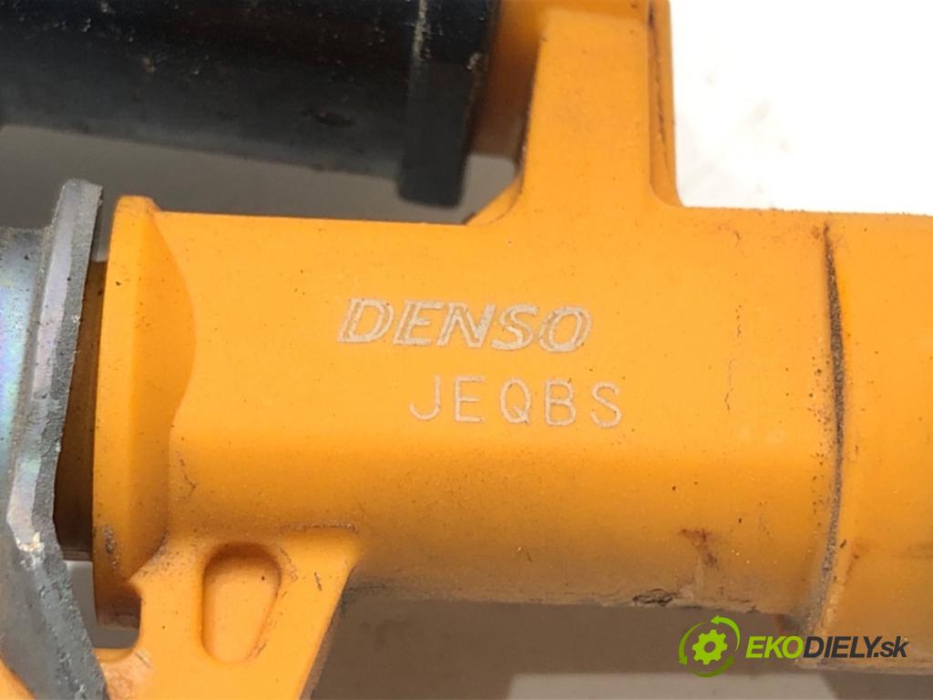 TOYOTA COROLLA E21 liftback 2020 135 kW 2.0 Hybrid (MZEH12) 1987 Lišta vstrekovacia  (Vstrekovacia lišta)