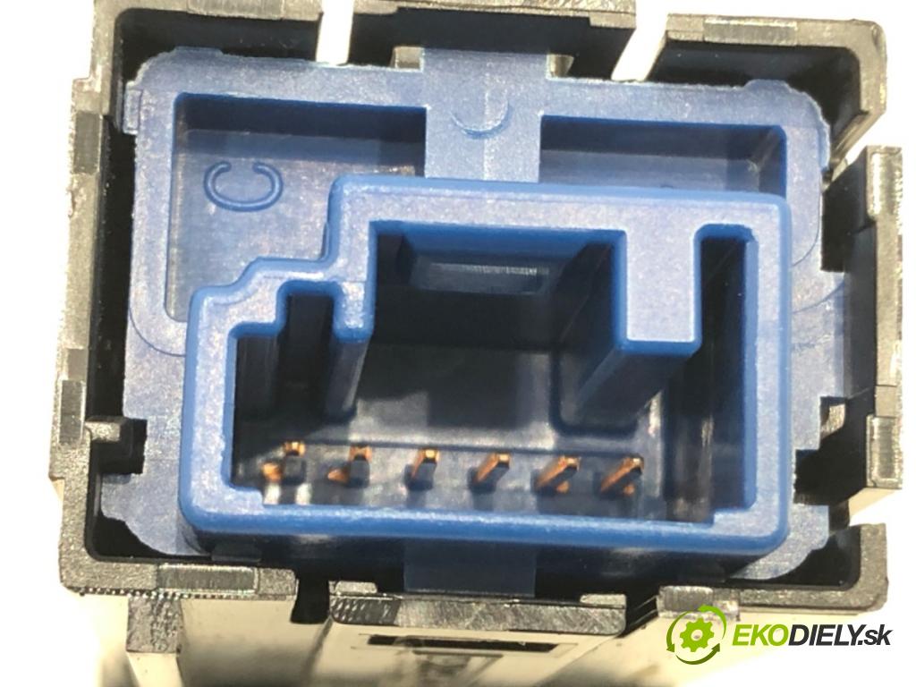 TOYOTA COROLLA liftback (_E21_) 2018 - 2022    2.0 Hybrid (MZEH12) 135 kW [184 KM] Hybryda silnik benzynowy / elektryczny 2021 - 2022  Prepínač ohrievania, vyhrievania sedačky 020-7J97 (Prepínač/spínač/tlačidlo a ovládač kúrenia)